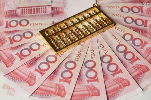 前8个月全国财政收入同比增长3.2%